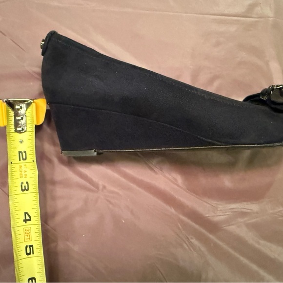 Stuart Weitzman Women's Size 9 Black Frobozzie Suede Wedge Heel Shoe 2” heel - Picture 8 of 9